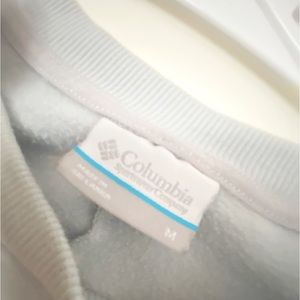Columbia Women’s crewneck
